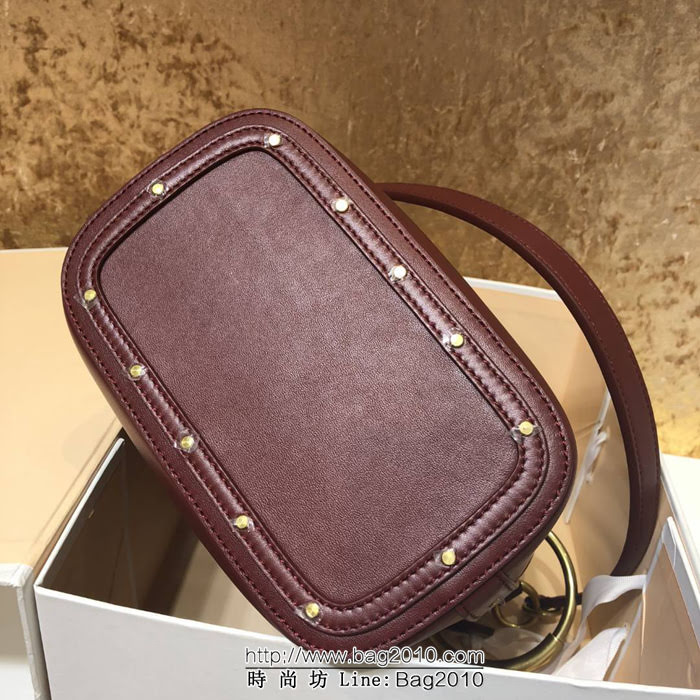 Chloe克洛伊 最新 進口小牛皮Roy系列 小號水桶包  ypk1010